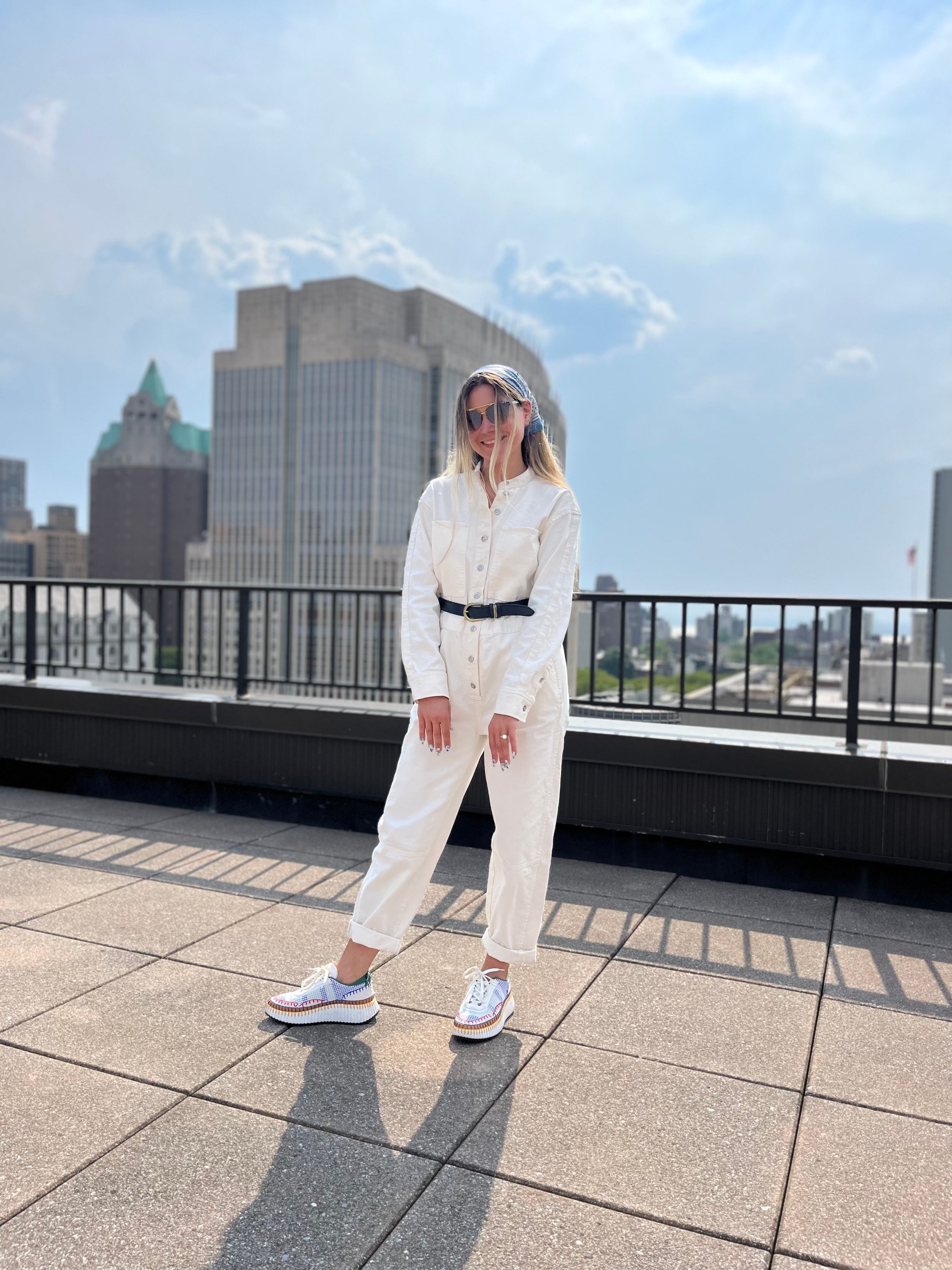 How to Wear White Sneakers | White Sneaker Outfits - PureWow